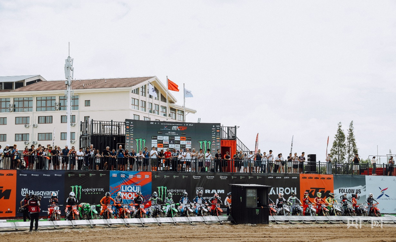 MXGP亮相F1顶级赛事中欧体育入口“双响炮”(图2)